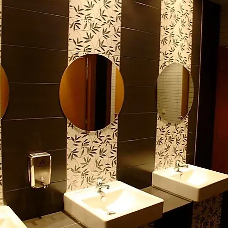 Acosta Ciudad De La Musica Otel 3*