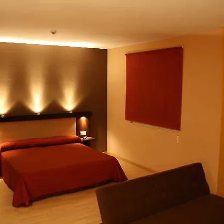 Acosta Ciudad De La Musica Hotel 3*