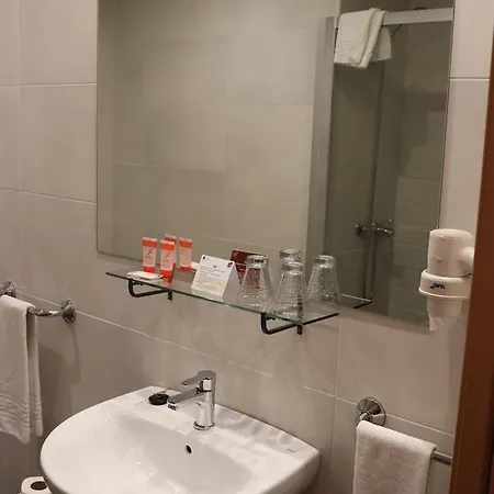 Hotell Acosta Ciudad De La Musica