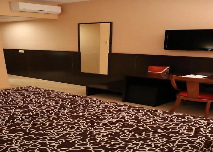 Acosta Ciudad De La Musica Hotel 3*