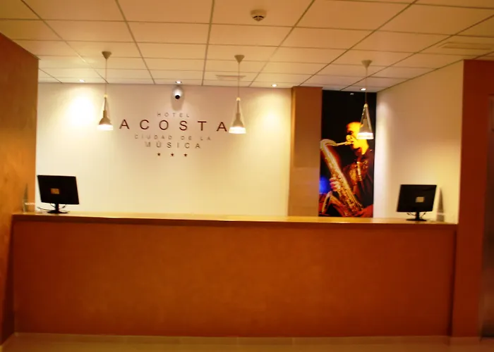 فندق Acosta Ciudad De La Musica