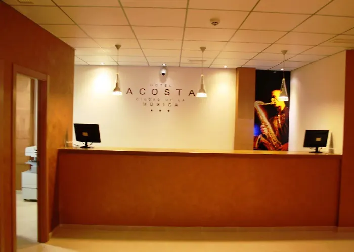 فندق Acosta Ciudad De La Musica فيلافرانكا دي لوس باروس