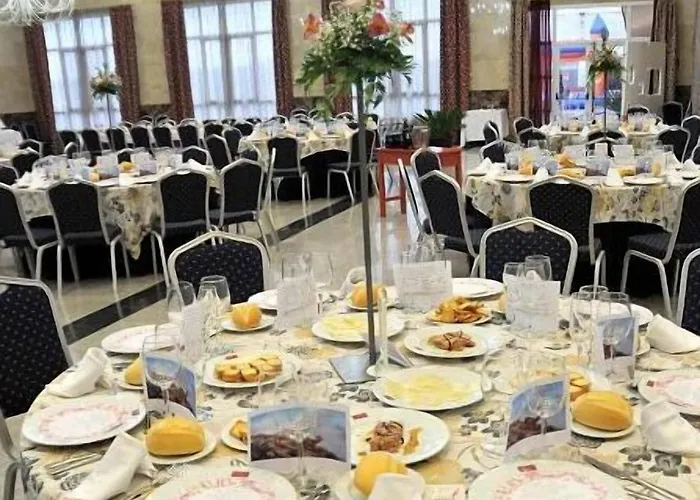 فندق Acosta Ciudad De La Musica 3*